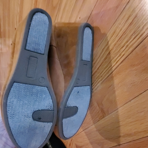 Boots - Picture 5 of 5